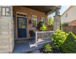 954 PENSON CRESCENT, Milton, Ontario