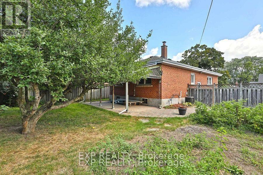 778 Drury Lane, Burlington, Ontario  L7R 2Y2 - Photo 16 - W13434252