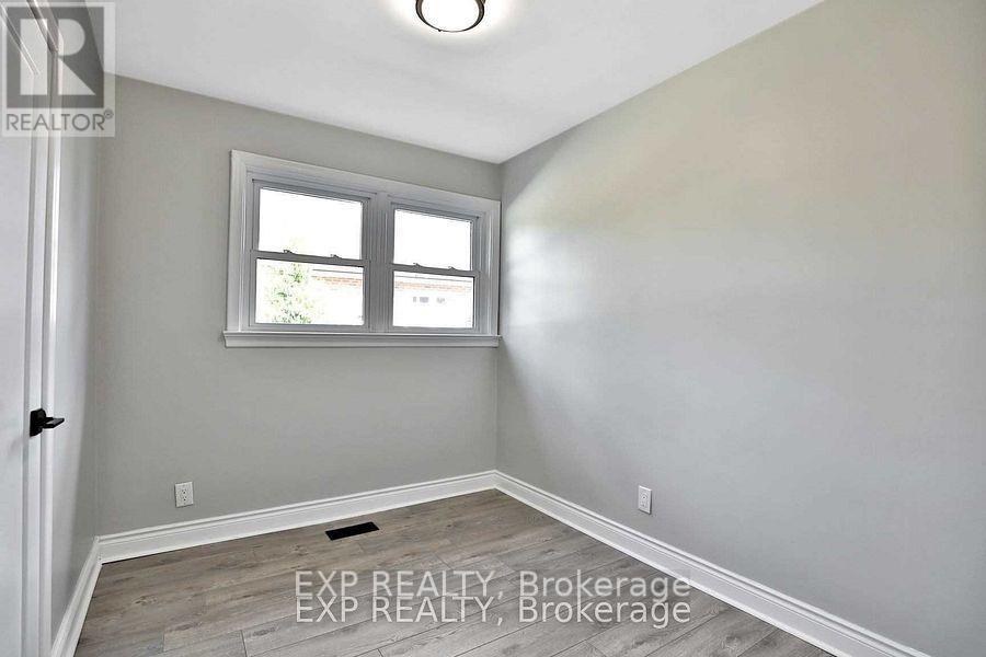 778 Drury Lane, Burlington, Ontario  L7R 2Y2 - Photo 7 - W13434252
