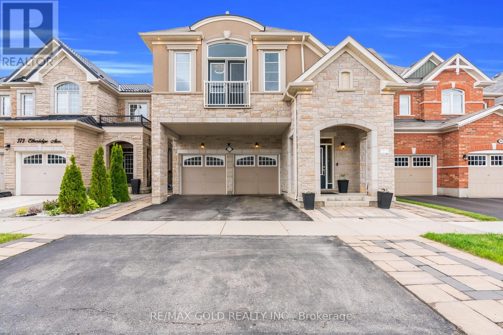 377 Etheridge Avenue, Milton, Ontario  L9E 0A5 - Photo 2 - W13434286