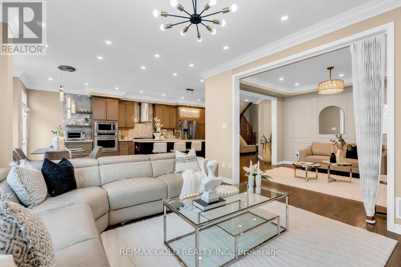 377 Etheridge Avenue, Milton, Ontario  L9E 0A5 - Photo 8 - W13434286