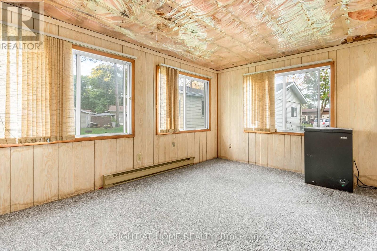 3 Carruthers Street S, Wasaga Beach, Ontario  L9Z 1K2 - Photo 15 - S12457389