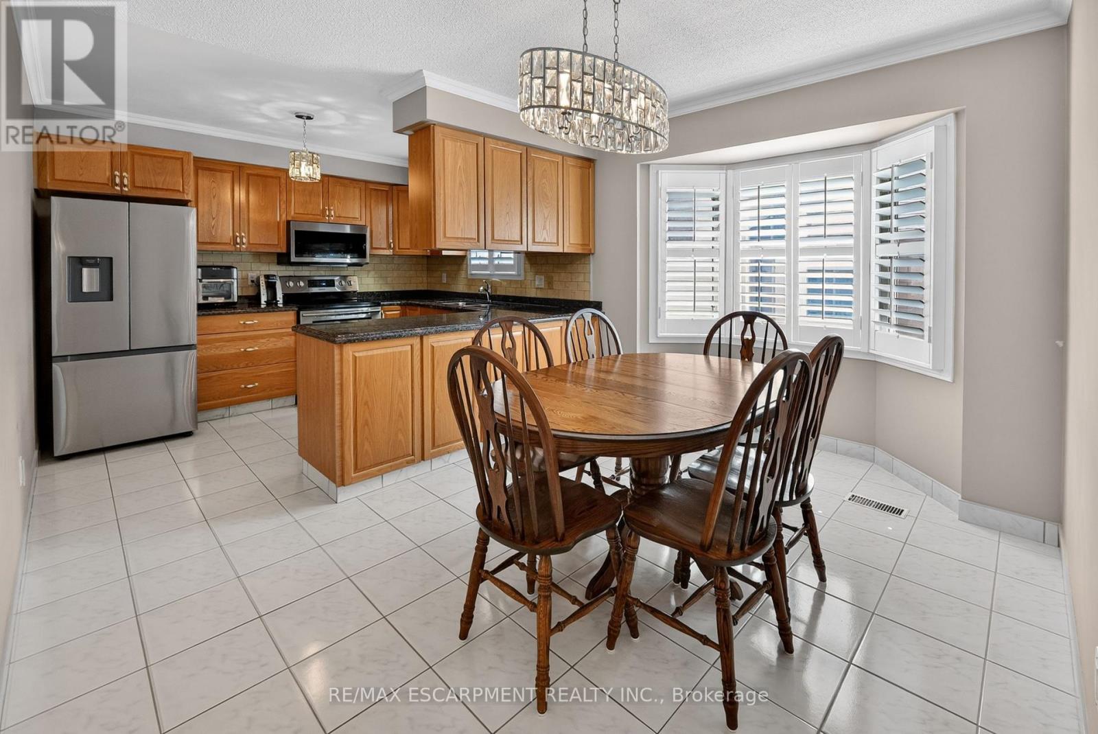 6444 Armstrong Drive, Niagara Falls, Ontario  L2H 2M1 - Photo 7 - X13434192