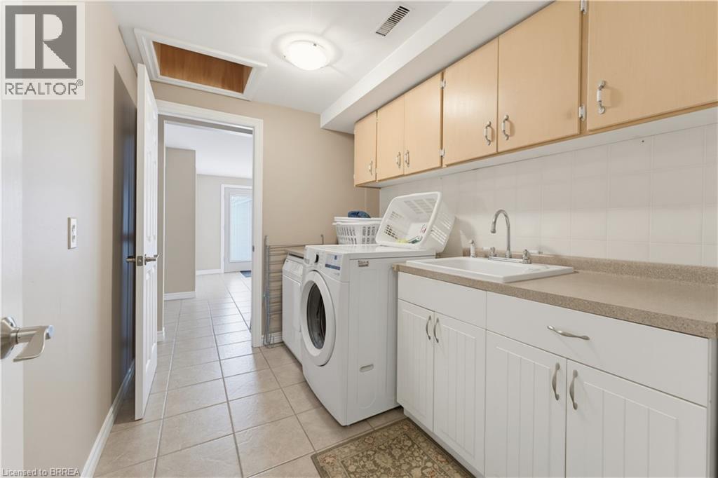 114 Jerome Park Drive, Dundas, Ontario  L9H 6H3 - Photo 22 - 40826547