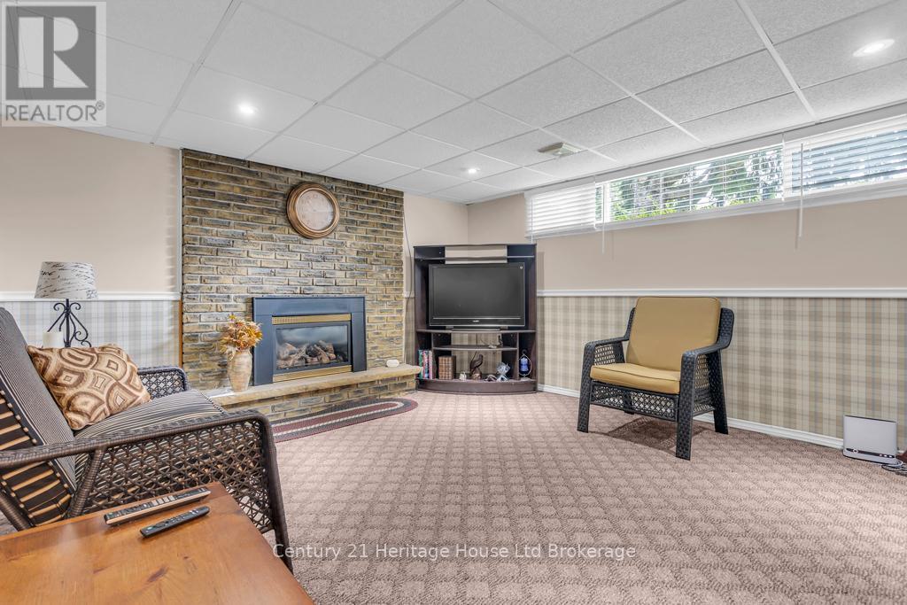 233 Diefenbaker Drive, Woodstock, Ontario  N4S 8K1 - Photo 25 - X13433334