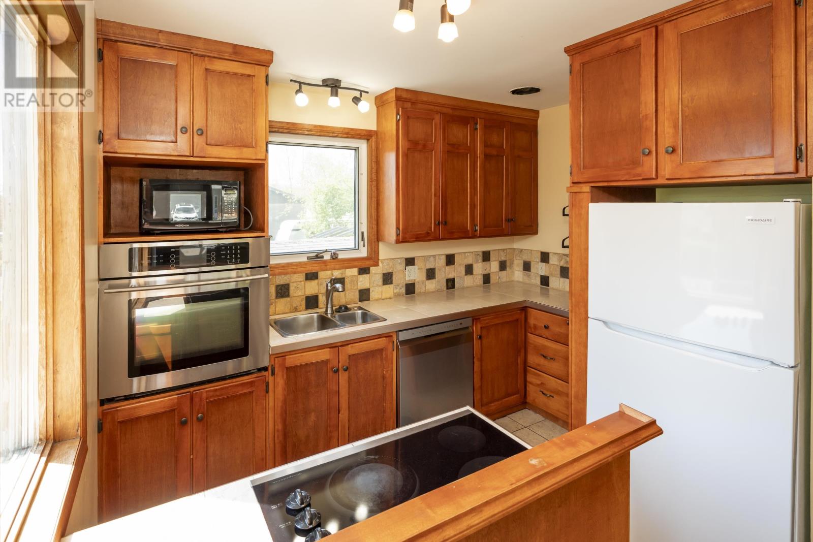 57 Clayte St, Thunder Bay, Ontario  P7A 6S3 - Photo 8 - TB2601399