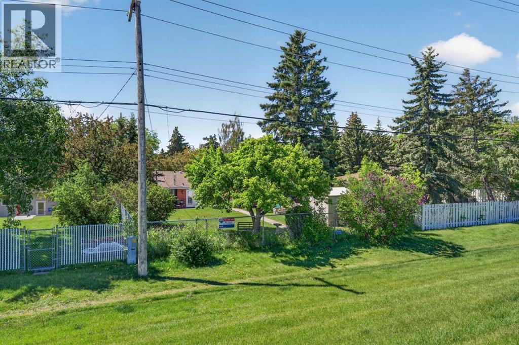 740 Hunterston Crescent NW, Calgary, Alberta  T2K 4N2 - Photo 36 - A2312853