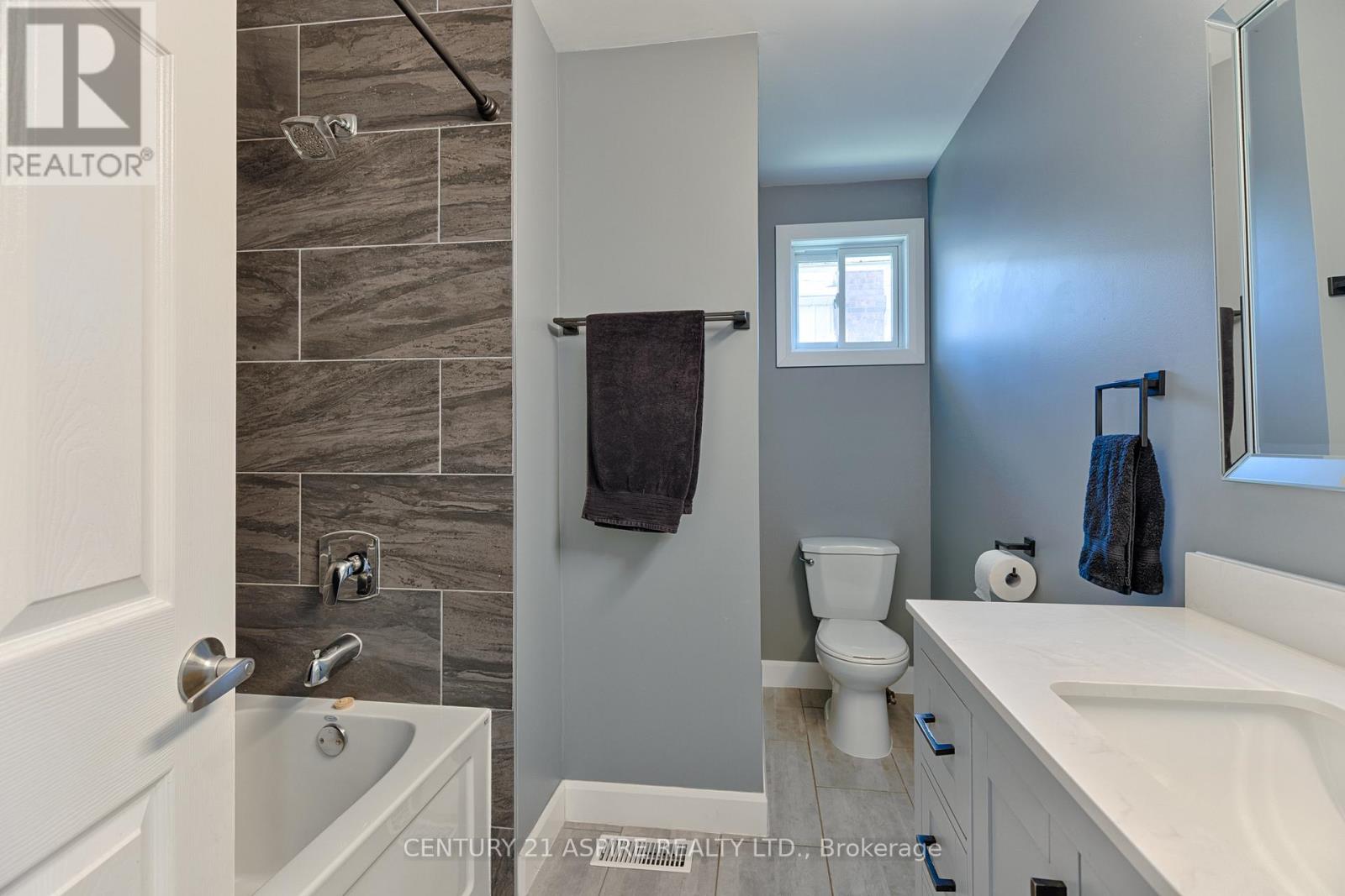 17 Maple Avenue, Petawawa, Ontario  K8H 2Y4 - Photo 20 - X13434354
