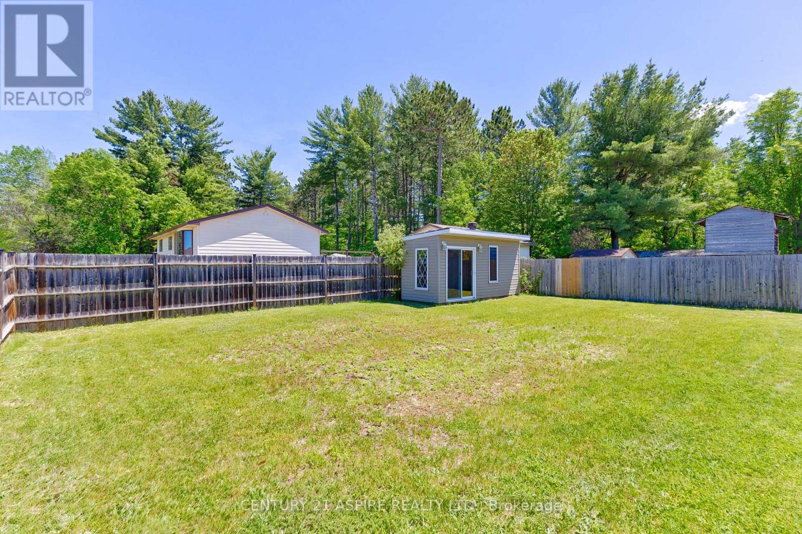 17 Maple Avenue, Petawawa, Ontario  K8H 2Y4 - Photo 38 - X13434354