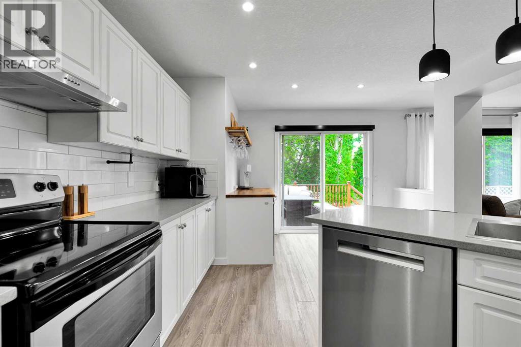 272 Douglas Glen Boulevard SE, Calgary, Alberta  T2Z 3M8 - Photo 6 - A2317510