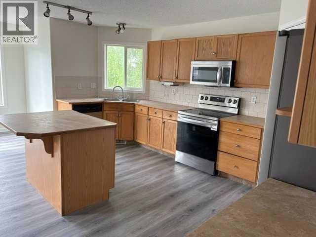 531 Stonegate Road Nw, Airdrie, Alberta T4B 2Z9 - Photo 5 - A2318075
