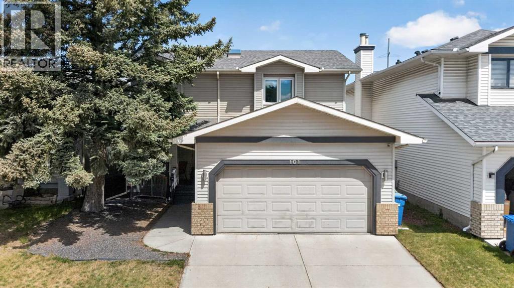 101 Douglasbank Way SE, Calgary, Alberta