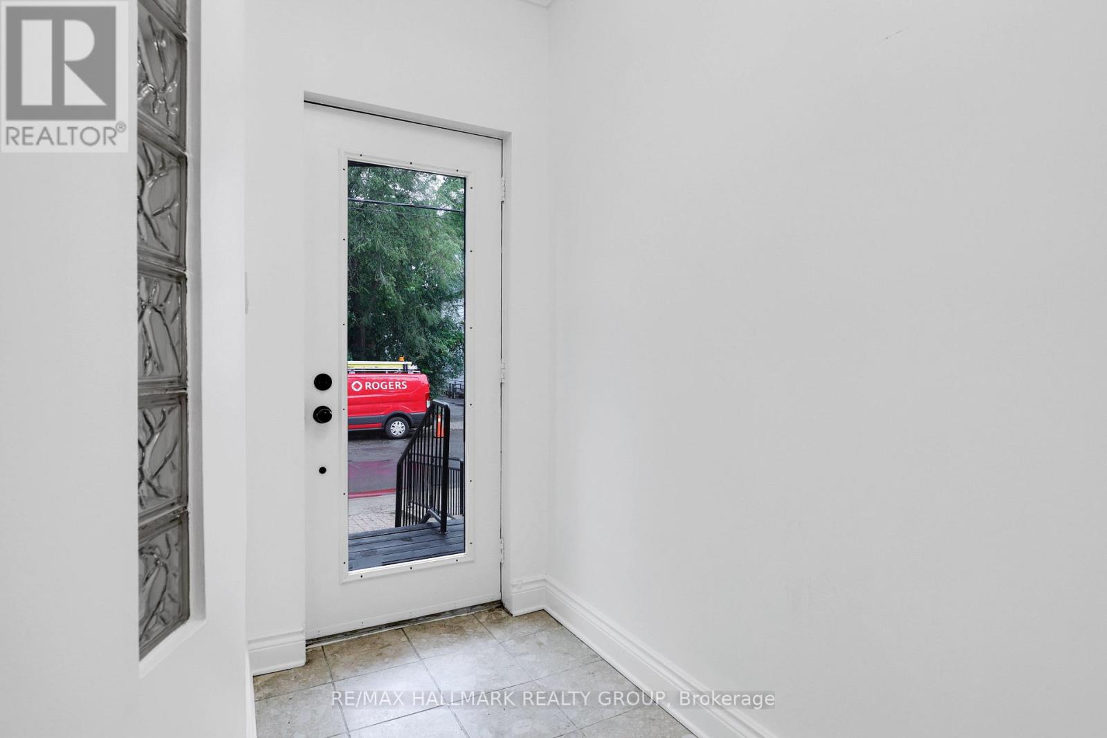 29 Thornton Avenue, Ottawa, Ontario  K1S 2R8 - Photo 6 - X13434430