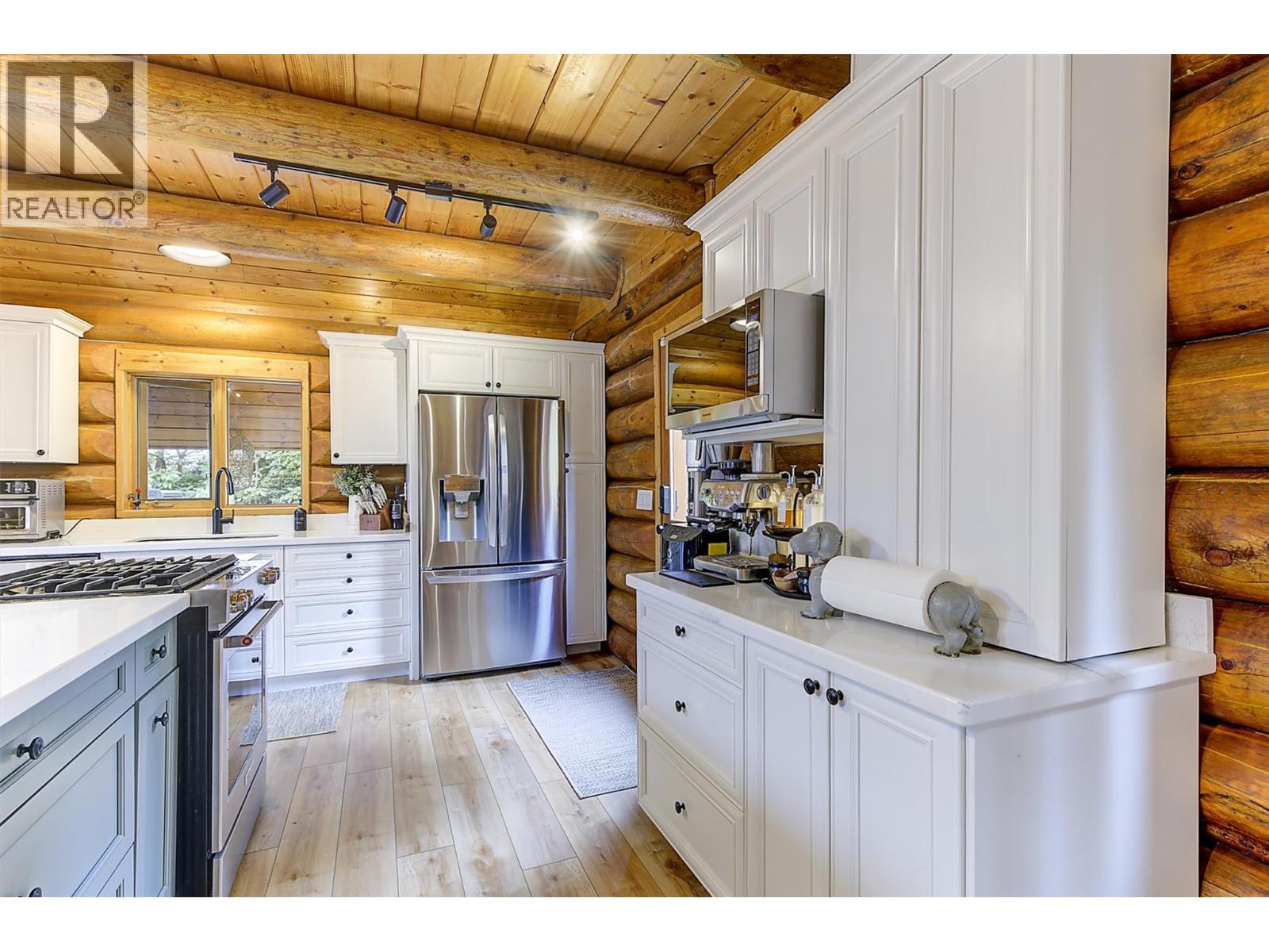 4220 6th Avenue Peachland Photo 12