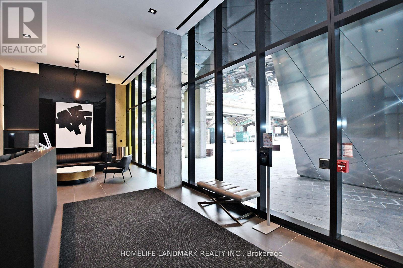 #618 - 21 Lawren Harris Square, Toronto, Ontario  M5A 0T4 - Photo 14 - C12885536