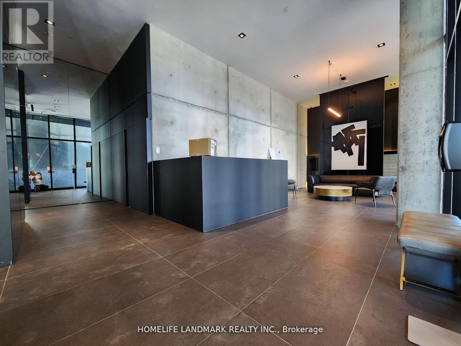#618 - 21 Lawren Harris Square, Toronto, Ontario  M5A 0T4 - Photo 15 - C12885536