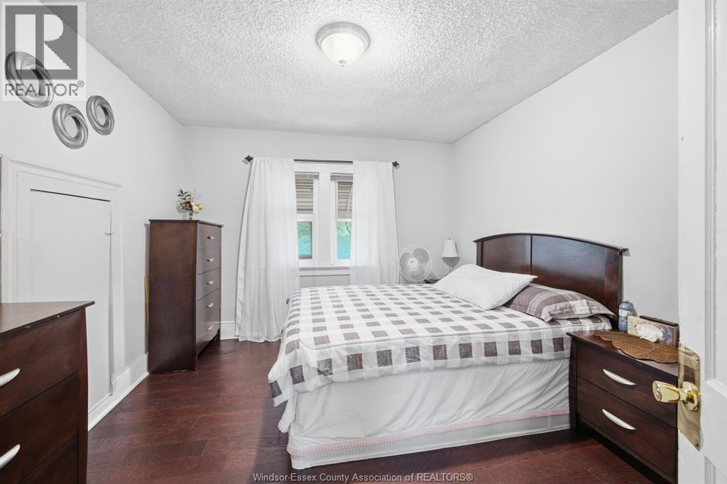 908 Oak Street, Windsor, Ontario  N9A 5G2 - Photo 13 - 26013858