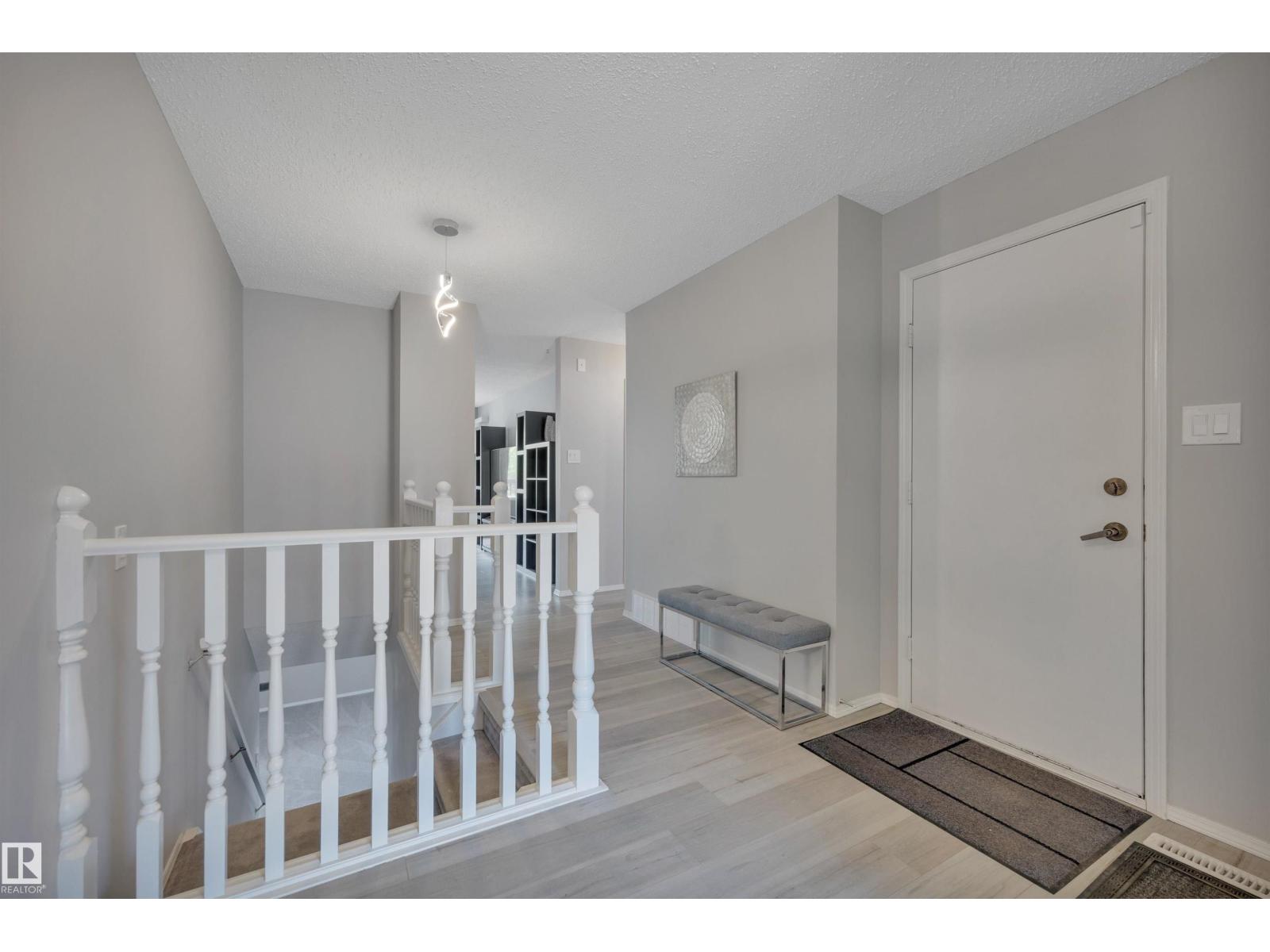 113 Oeming Rd NW, Edmonton, Alberta  T6R 1L9 - Photo 6 - E4493170
