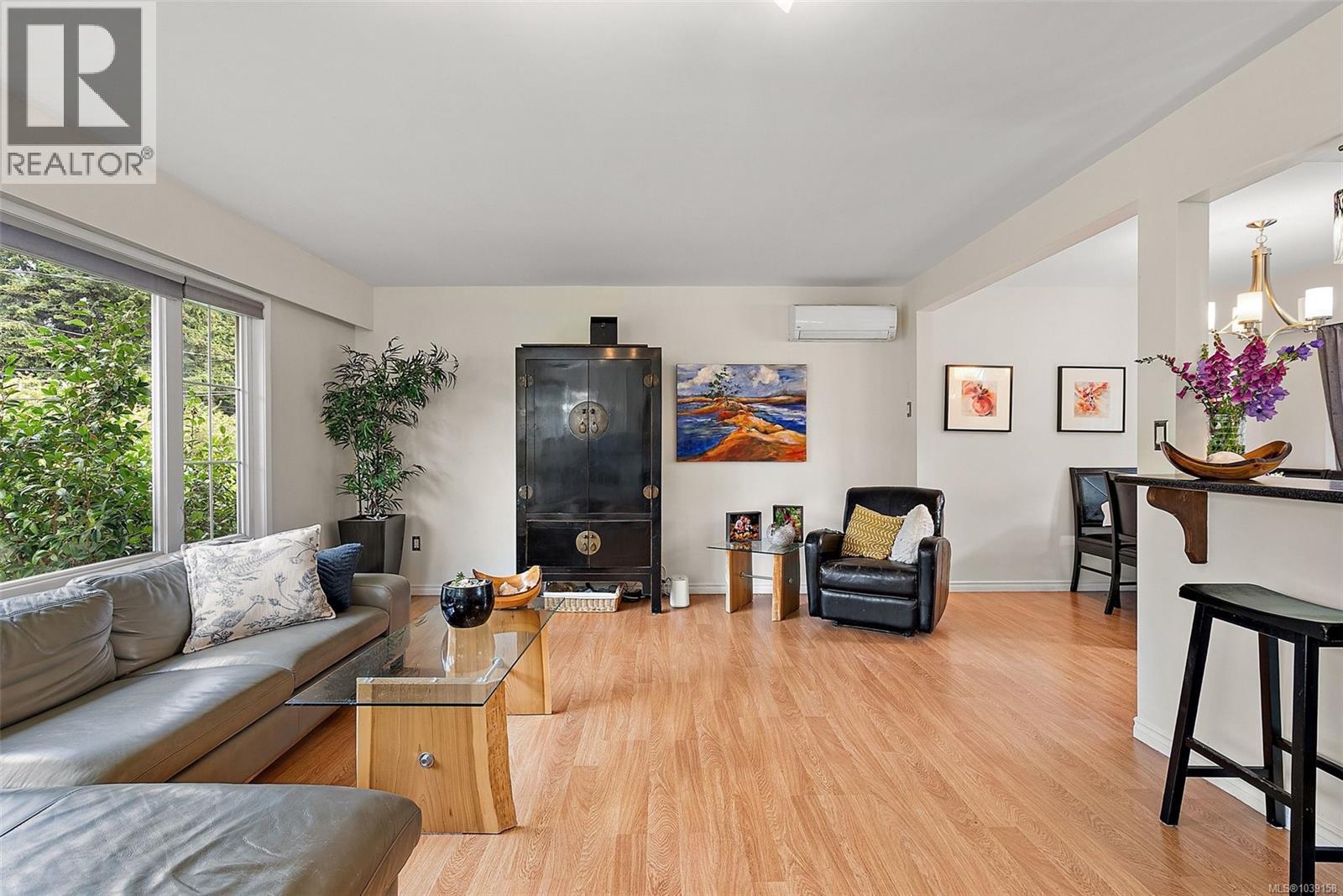 6395 Sunnyslope Dr, Central Saanich, British Columbia  V8Z 5Y4 - Photo 10 - 1039158