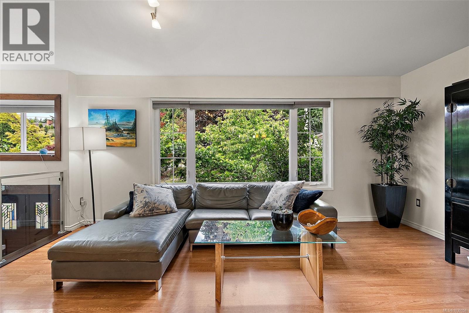 6395 Sunnyslope Dr, Central Saanich, British Columbia  V8Z 5Y4 - Photo 11 - 1039158