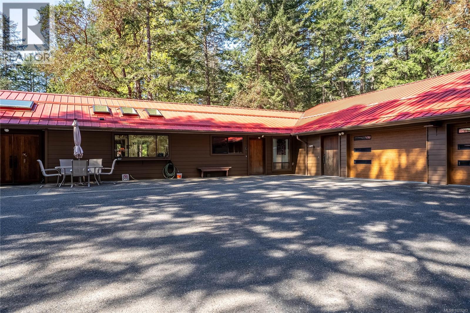 1698 Millstream Rd, Highlands, British Columbia  V9B 6E7 - Photo 29 - 1029243