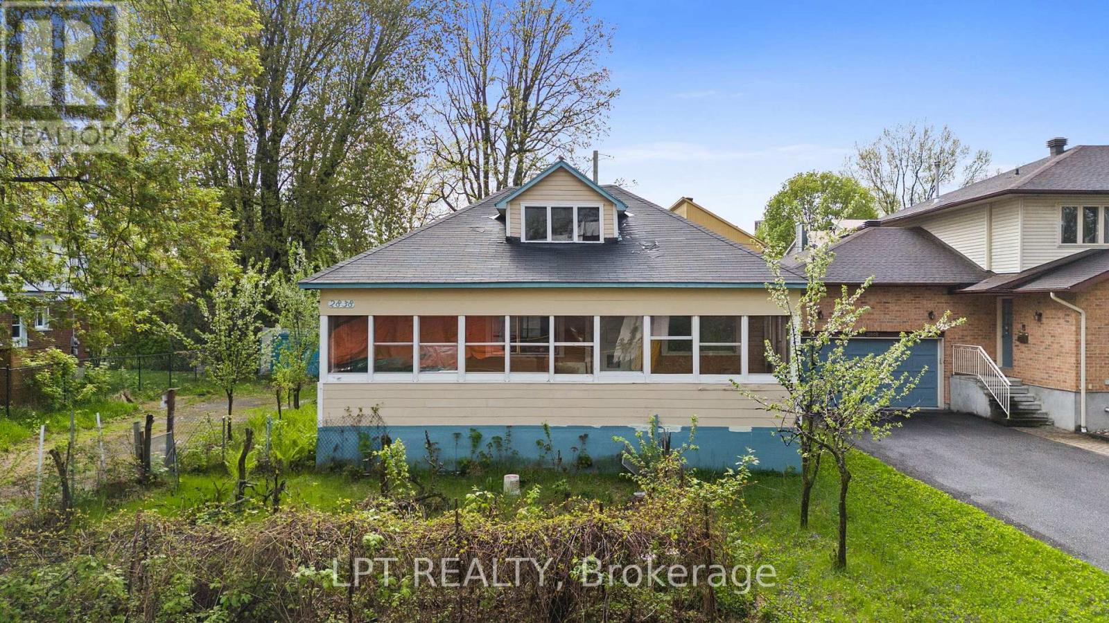 2838 HAUGHTON AVENUE, Ottawa, Ontario