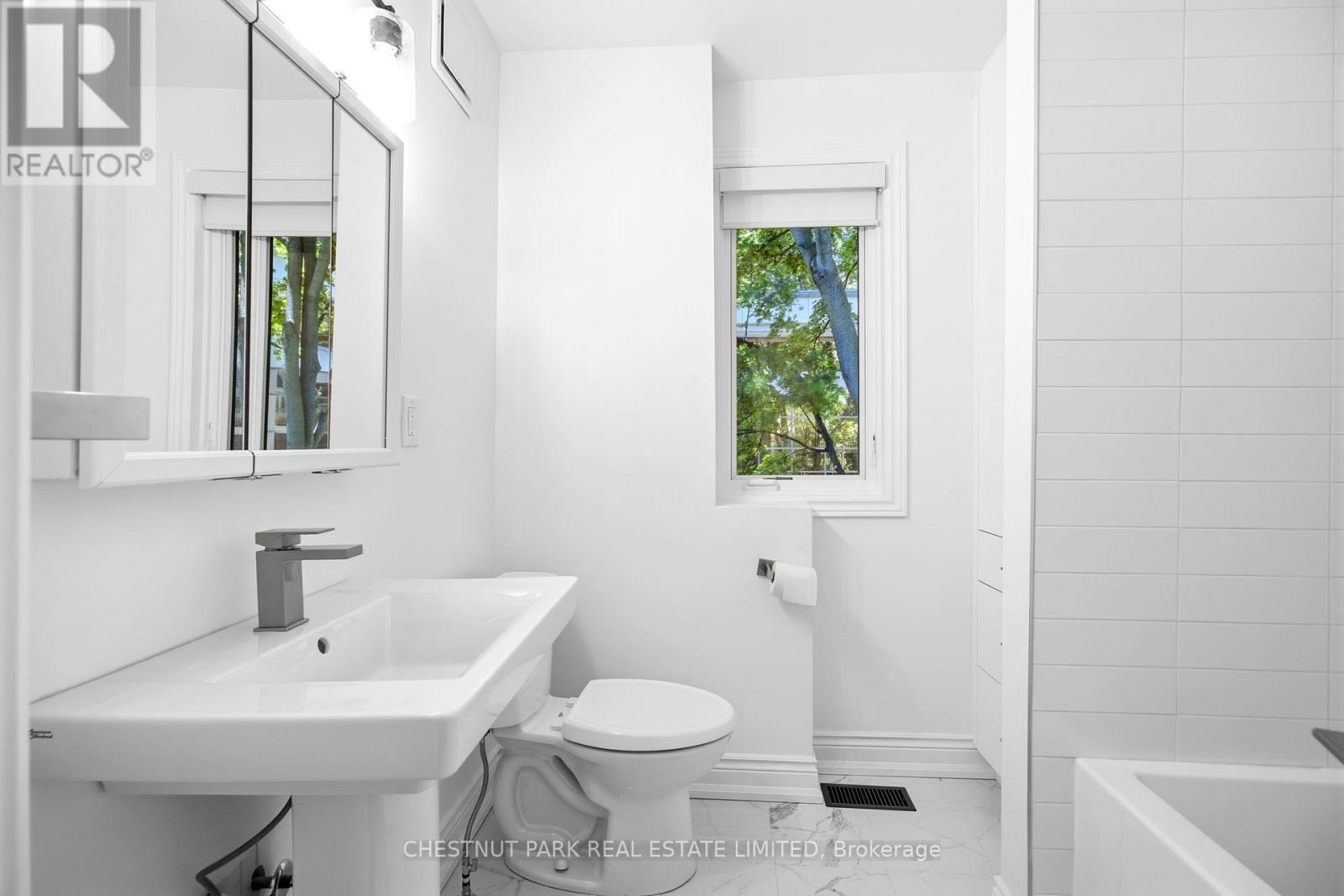 177 Collier Street, Toronto, Ontario  M4W 1M2 - Photo 29 - C13434470