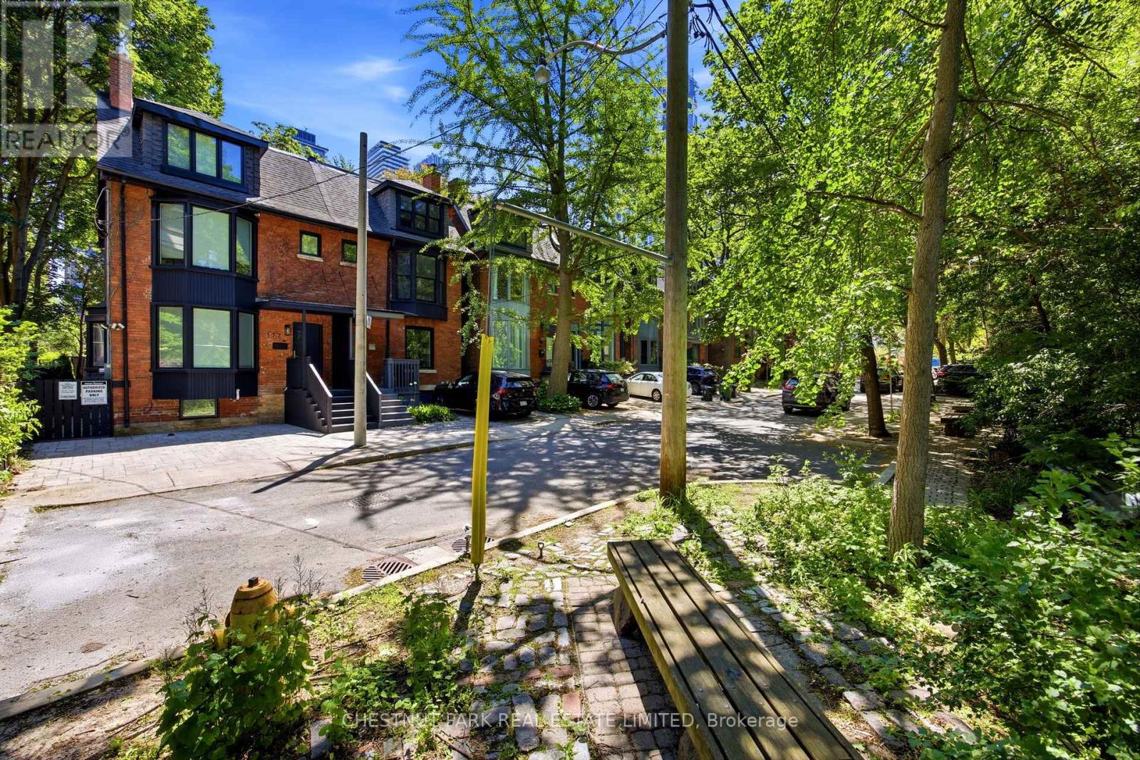 177 Collier Street, Toronto, Ontario  M4W 1M2 - Photo 3 - C13434470