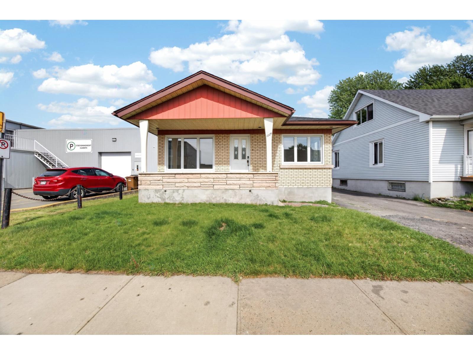 1004 Rue Filiatrault Sorel-Tracy Quebec Canada J3R3T3 2