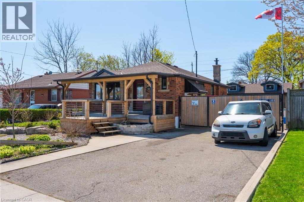 151 Winchester Boulevard, Hamilton, Ontario  L8V 3K5 - Photo 2 - 40838739