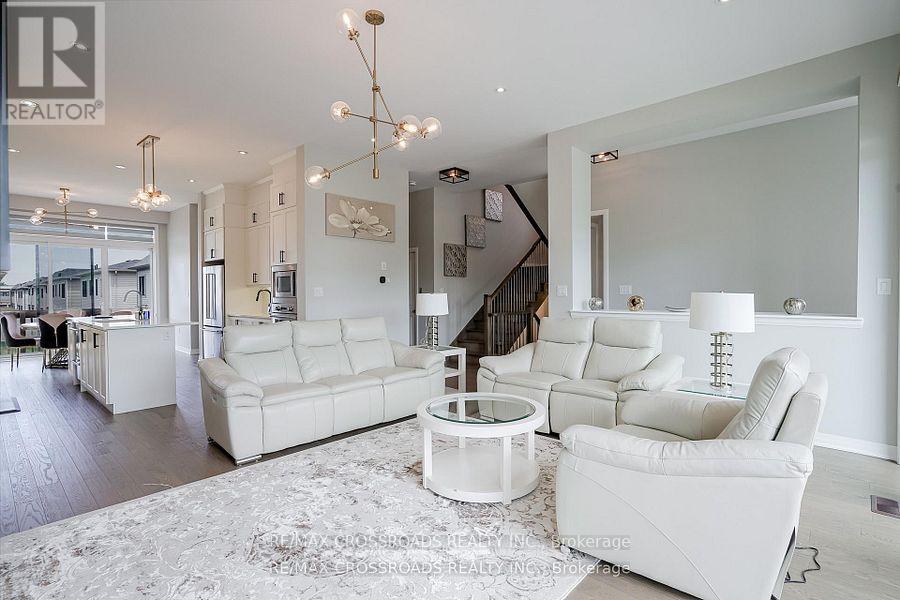 239 Port Darlington Road, Clarington, Ontario L1C 4A9 - Photo 6 - E13434534