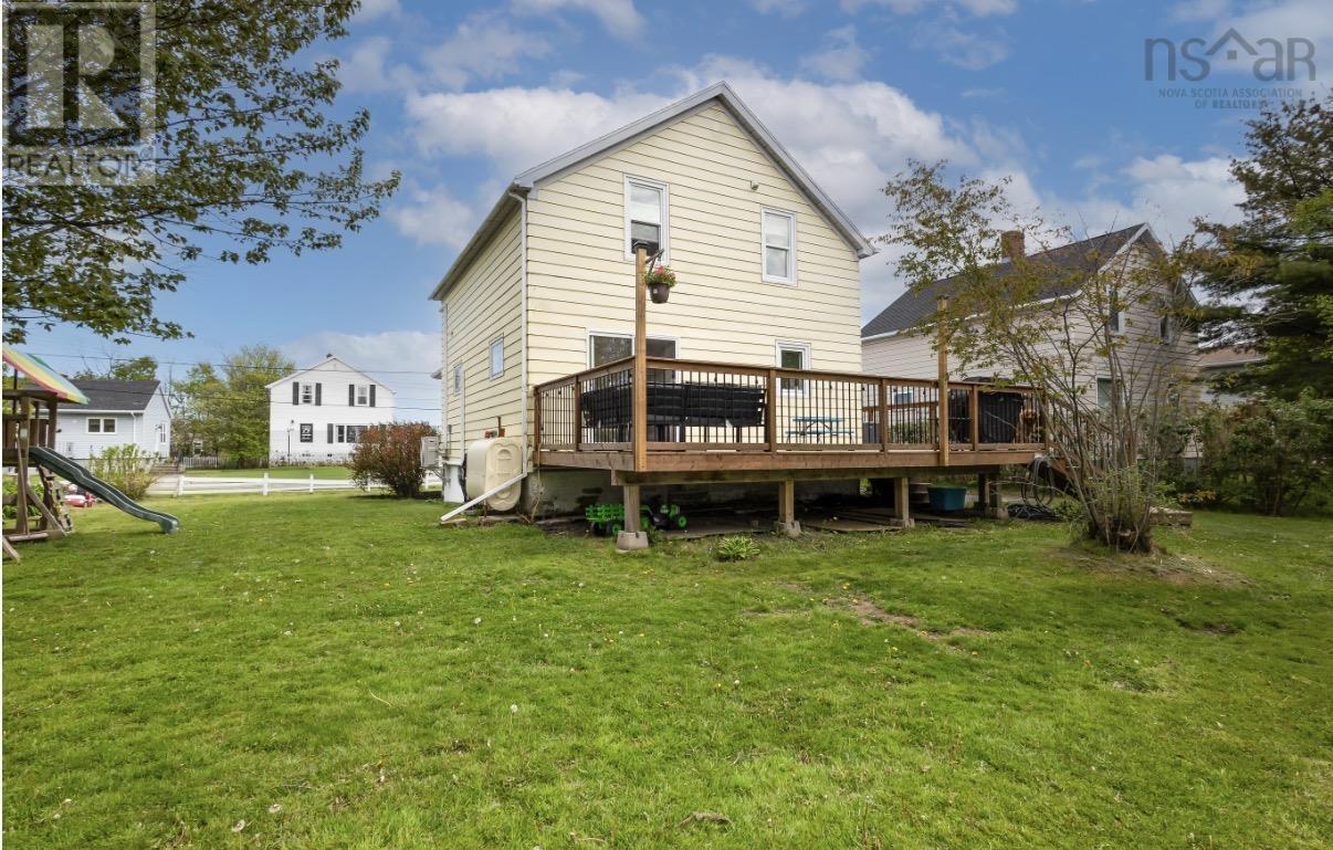295 Cartier Street, Ashby, Nova Scotia  B1P 4B5 - Photo 5 - 202614166