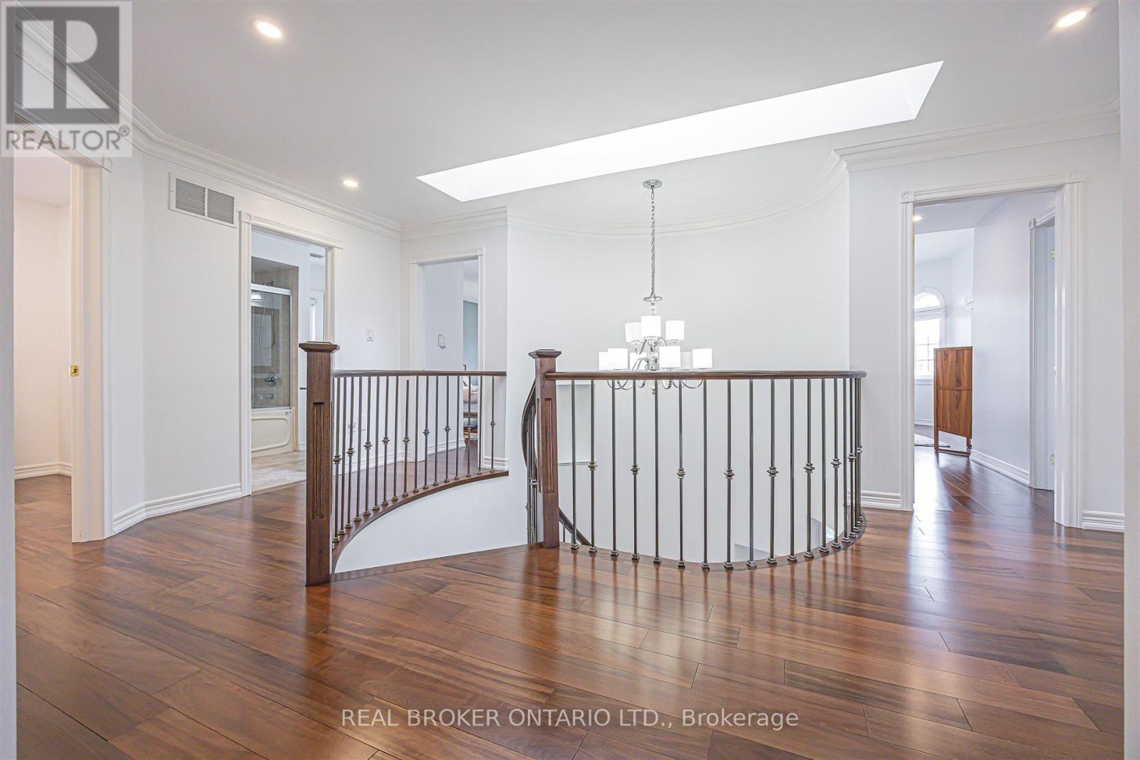 159 Jefferson Forest Drive, Richmond Hill, Ontario  L4E 4K6 - Photo 15 - N13434334