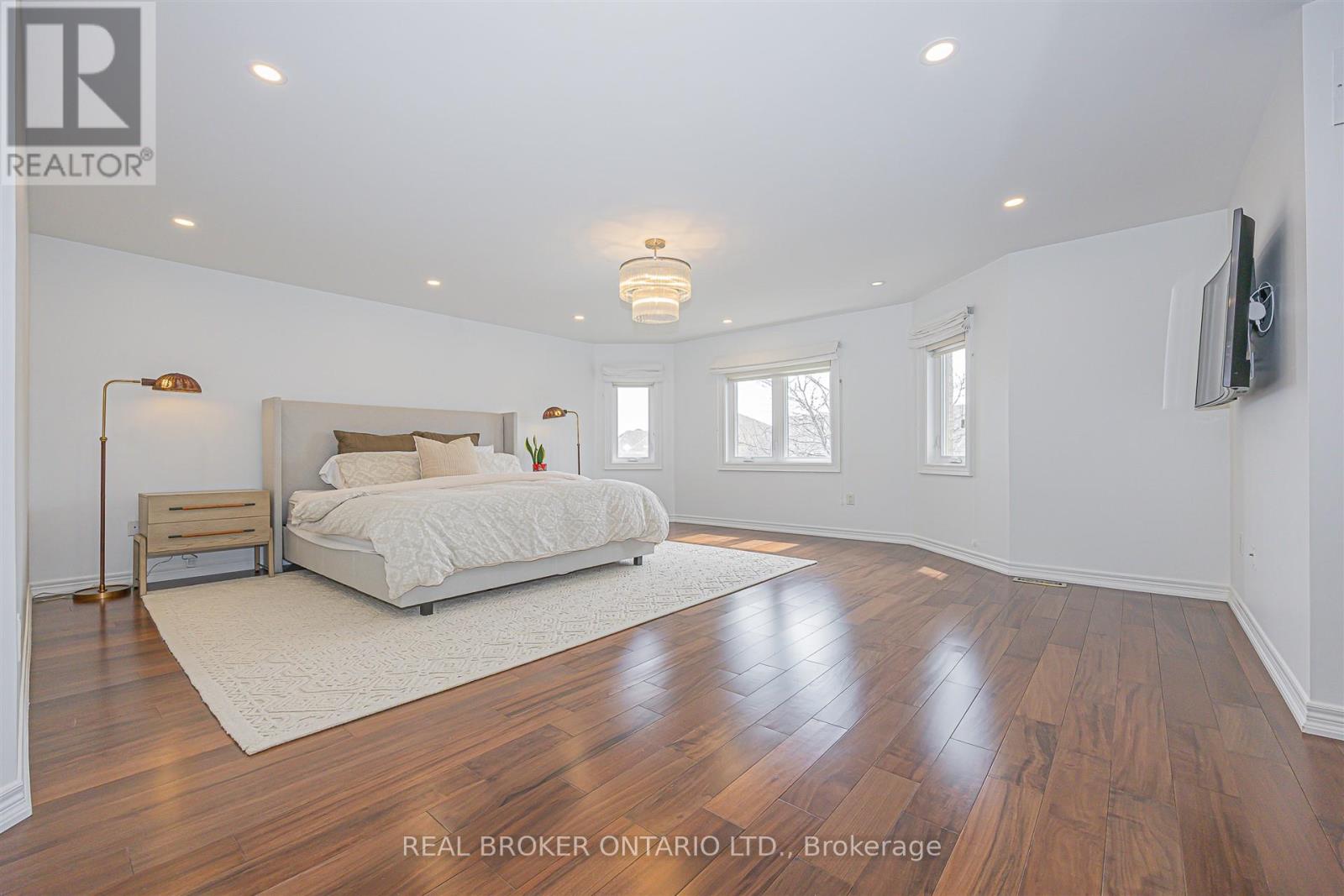 159 Jefferson Forest Drive, Richmond Hill, Ontario  L4E 4K6 - Photo 16 - N13434334