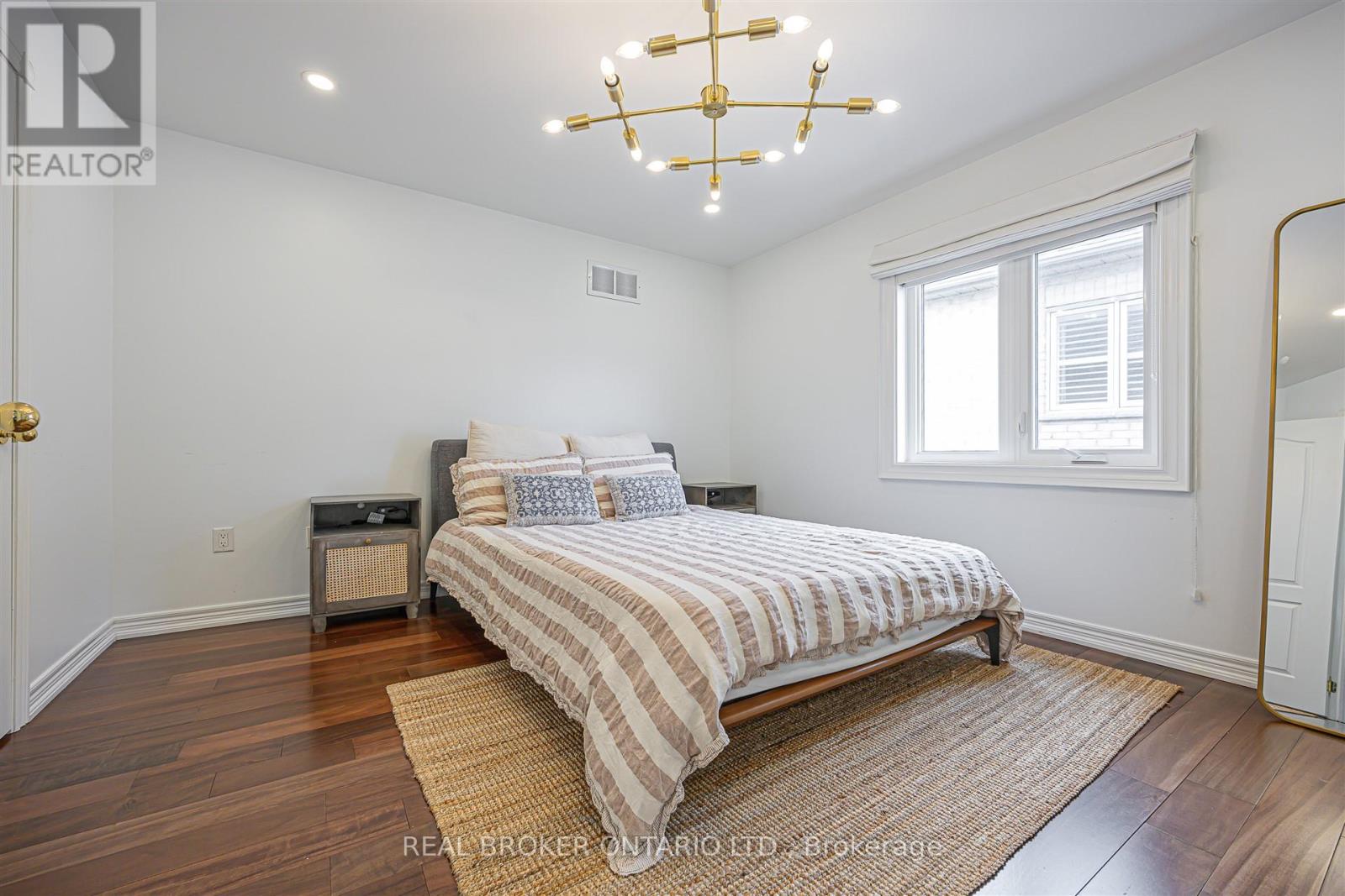 159 Jefferson Forest Drive, Richmond Hill, Ontario  L4E 4K6 - Photo 21 - N13434334