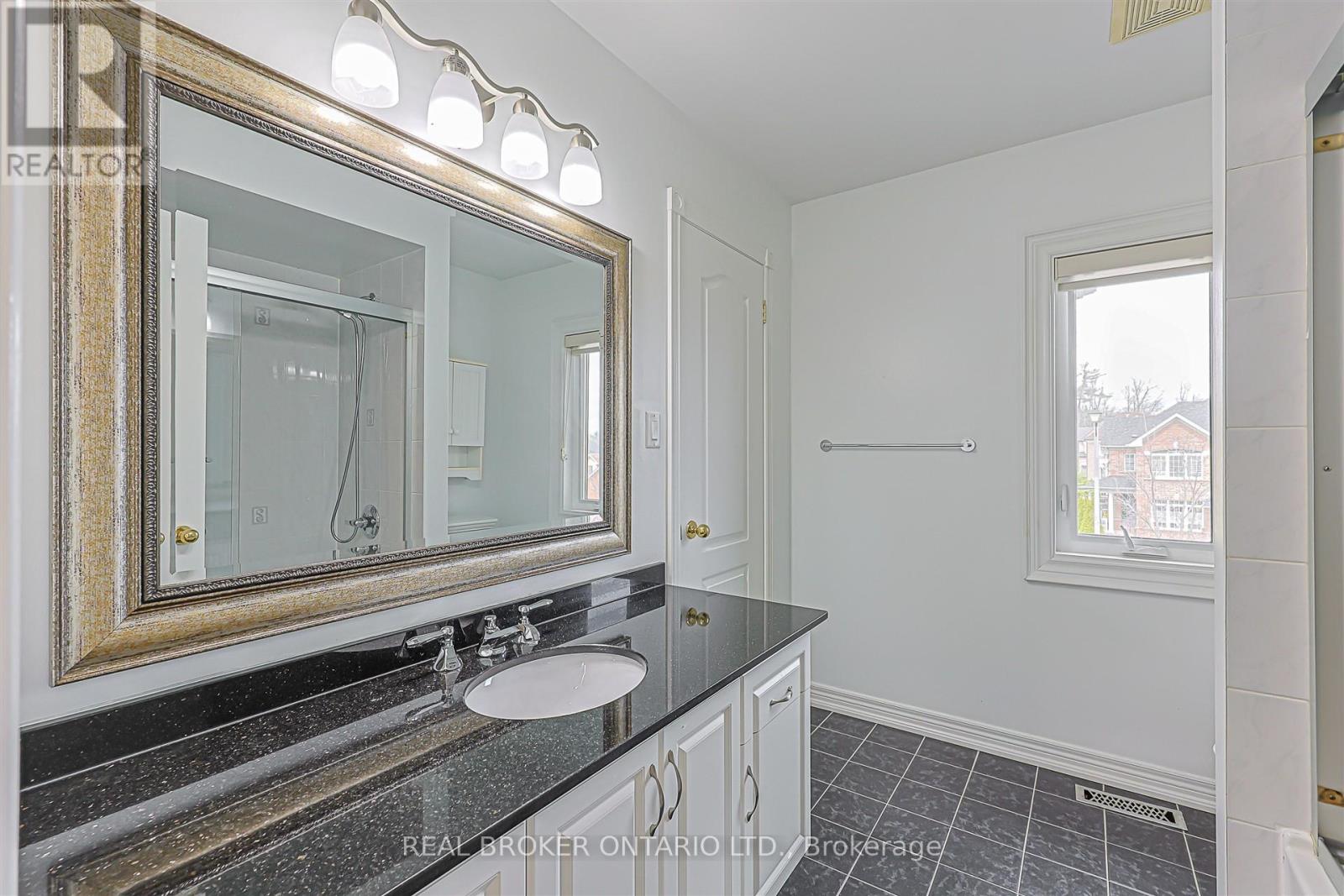 159 Jefferson Forest Drive, Richmond Hill, Ontario  L4E 4K6 - Photo 23 - N13434502