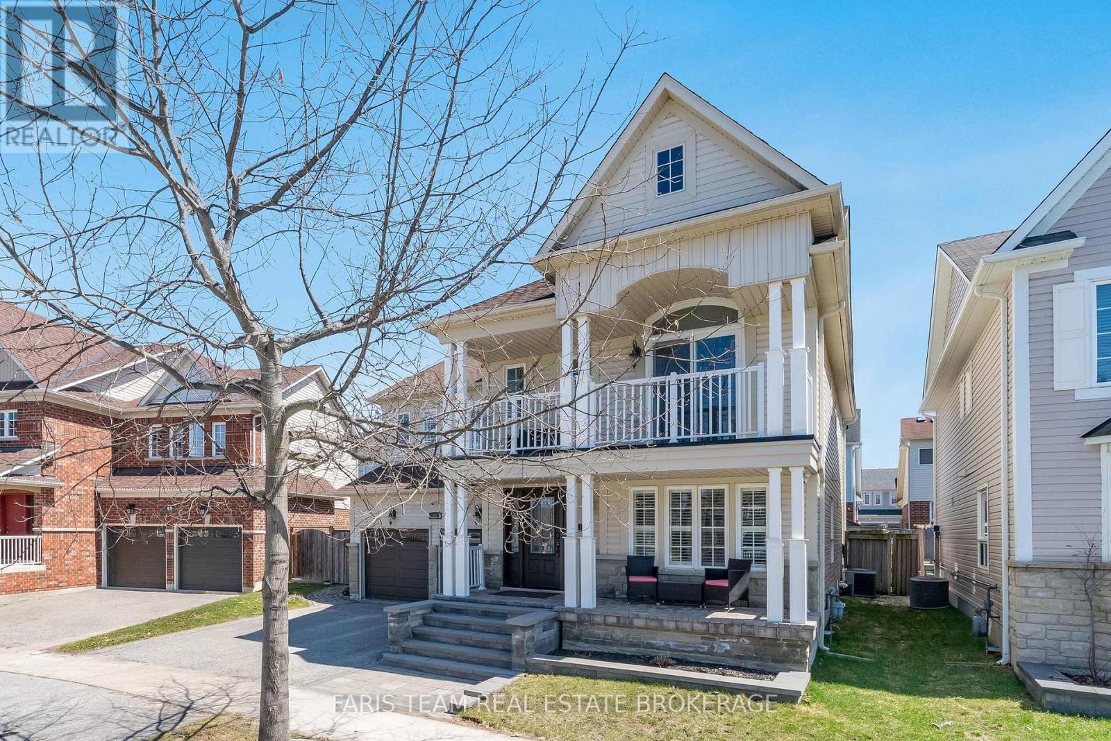 43 Maple Crown Terrace, Barrie (Innis-Shore), Ontario  L4M 7H9 - Photo 2 - S13434298