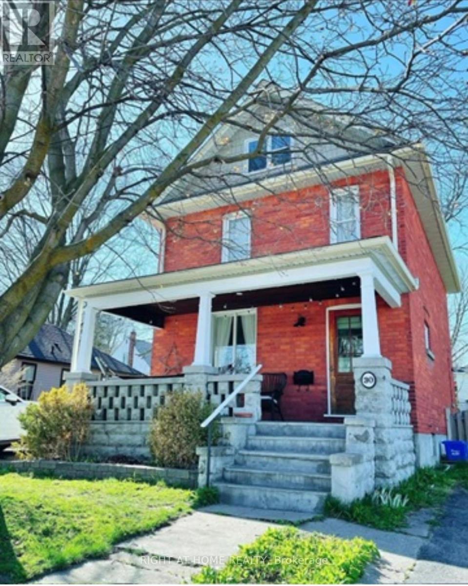 30 GROVE STREET E, barrie (wellington), Ontario