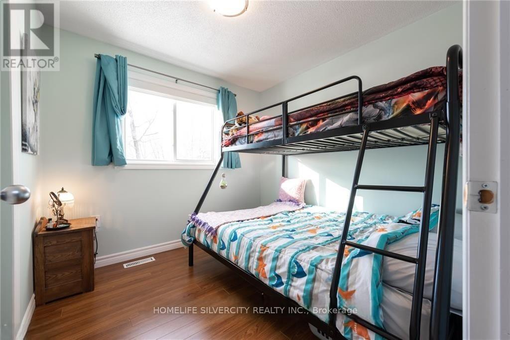 141 Athabaska Road, Barrie (Holly), Ontario L4N 8E5 - Photo 9 - S13434320