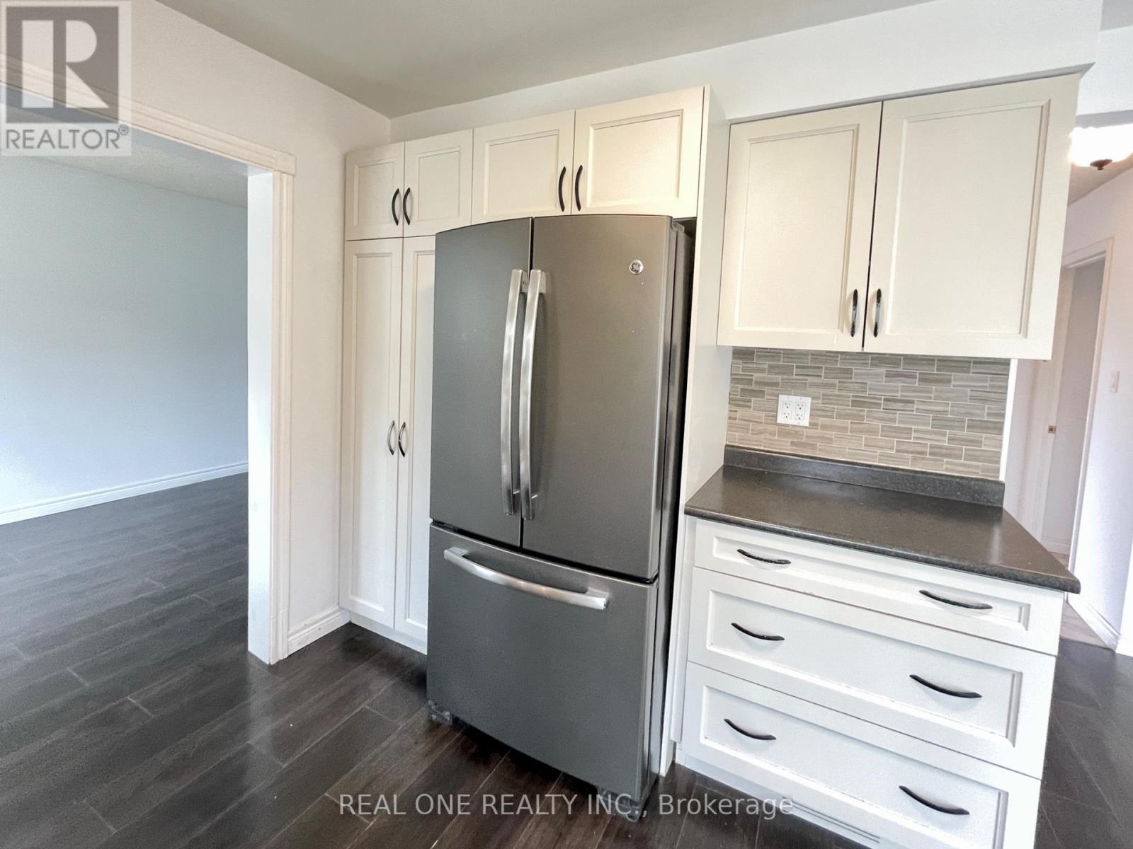 19 Blair Crescent, Barrie (Grove East), Ontario L4M 5Y7 - Photo 16 - S13434338
