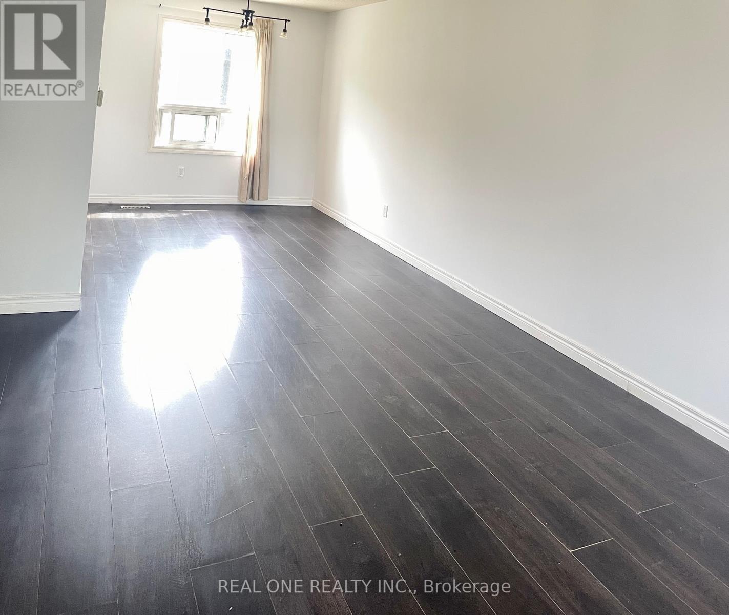 19 Blair Crescent, Barrie (Grove East), Ontario L4M 5Y7 - Photo 22 - S13434338