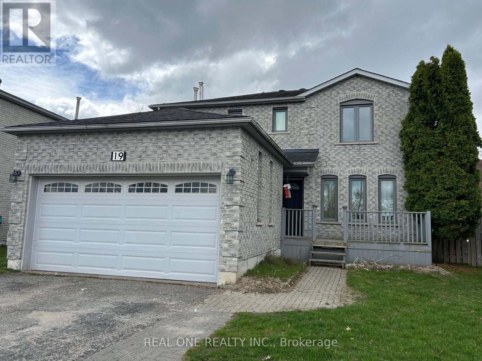 19 Blair Crescent, Barrie (Grove East), Ontario L4M 5Y7 - Photo 3 - S13434338