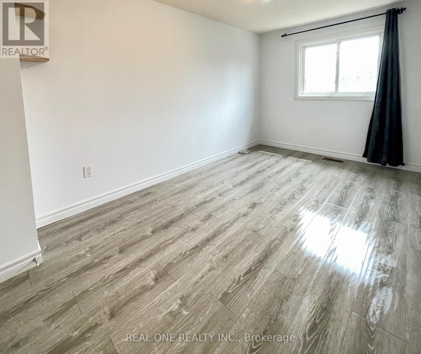 19 Blair Crescent, Barrie (Grove East), Ontario L4M 5Y7 - Photo 33 - S13434338