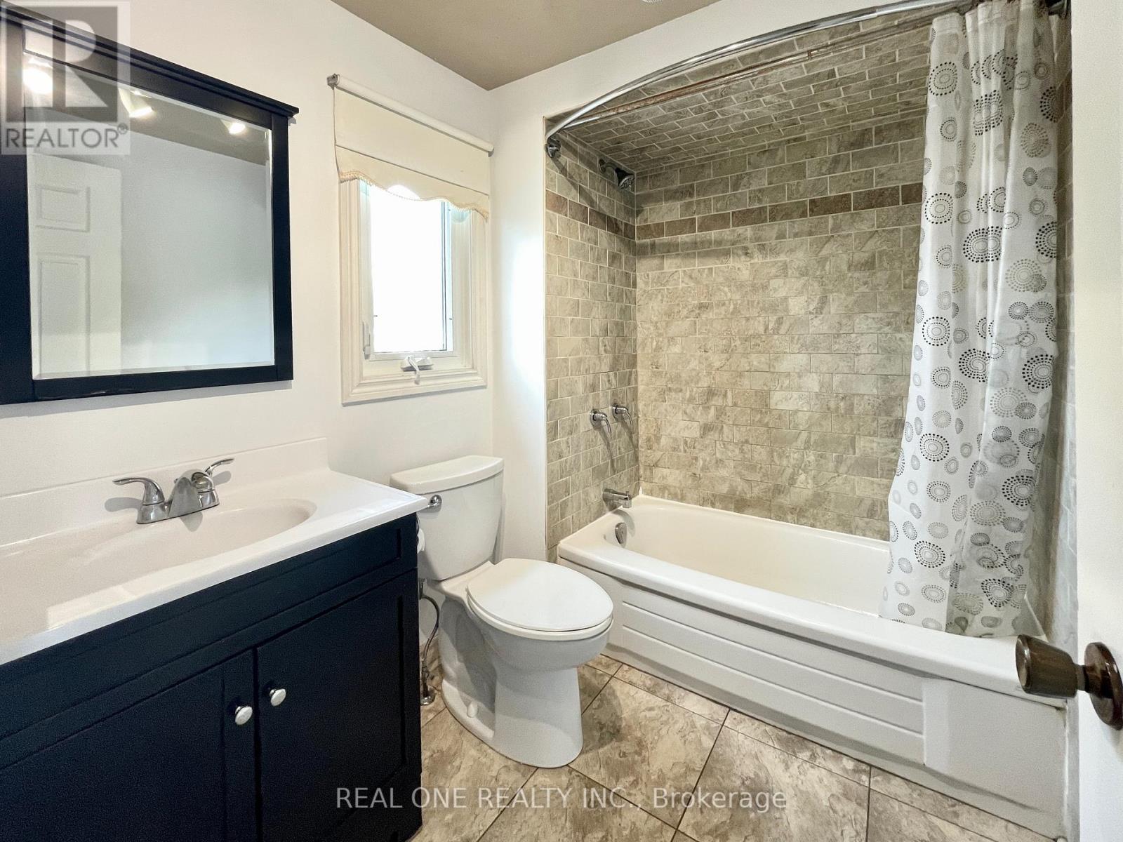 19 Blair Crescent, Barrie (Grove East), Ontario L4M 5Y7 - Photo 34 - S13434338