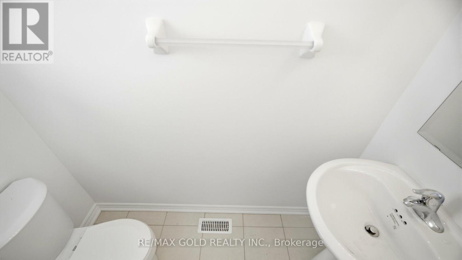 251 Wilcox Drive, Clearview (Stayner), Ontario  L0M 1S0 - Photo 8 - S13434362