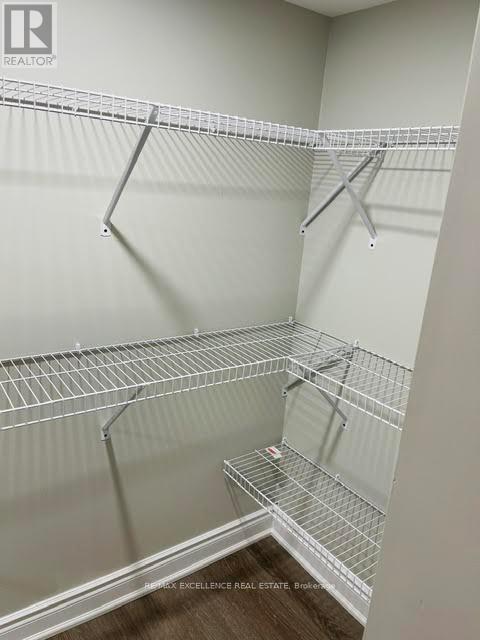 Basement Apartment - 77 Folgate Crescent, Brampton, Ontario  L6R 4A7 - Photo 5 - W13434330