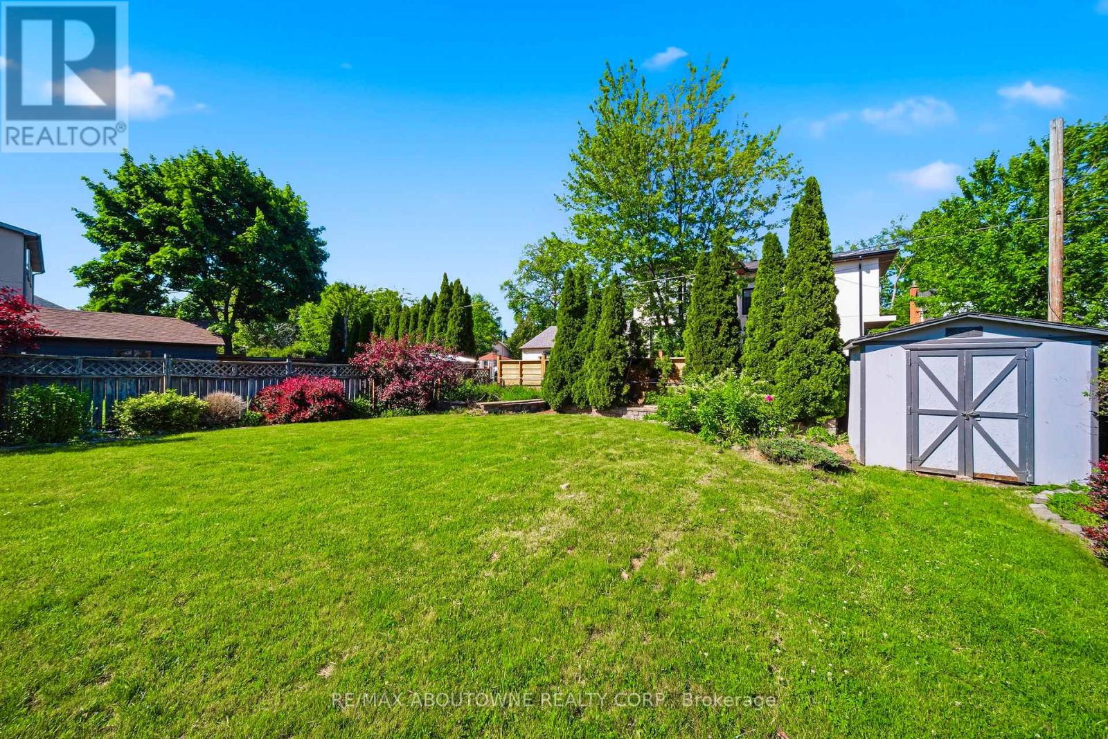 253 Maurice Drive, Oakville, Ontario  L6K 2X2 - Photo 25 - W13434380