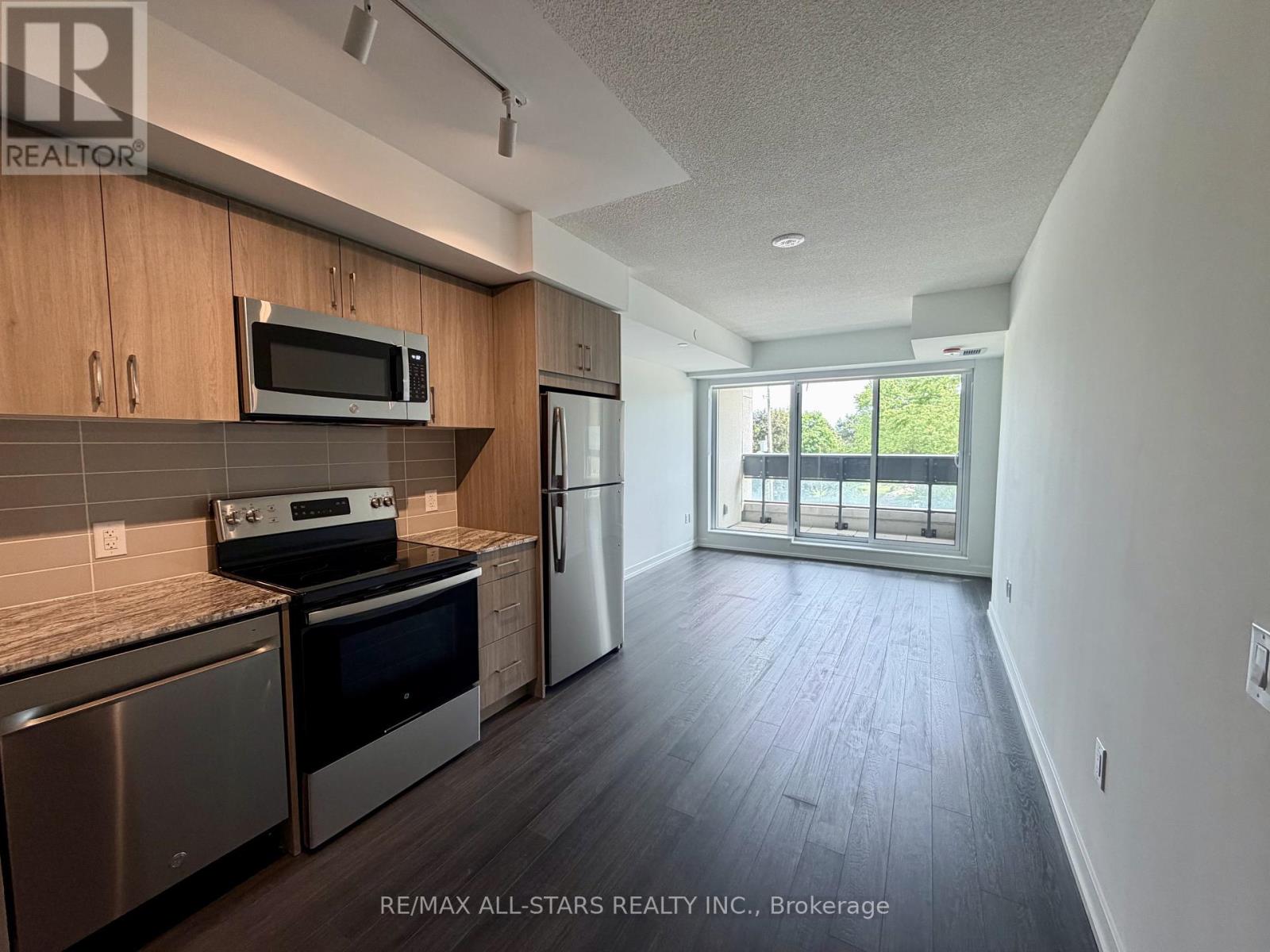 221 - 4010 Eglinton Avenue W