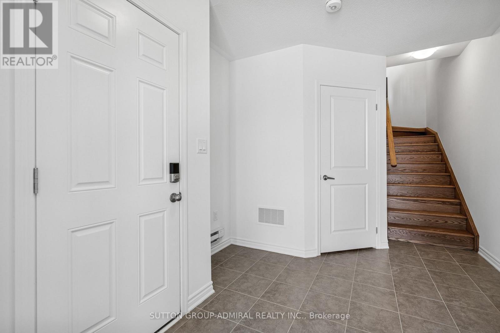 48 Elmer Moss Avenue, Caledon, Ontario  L7C 3H1 - Photo 5 - W13434522