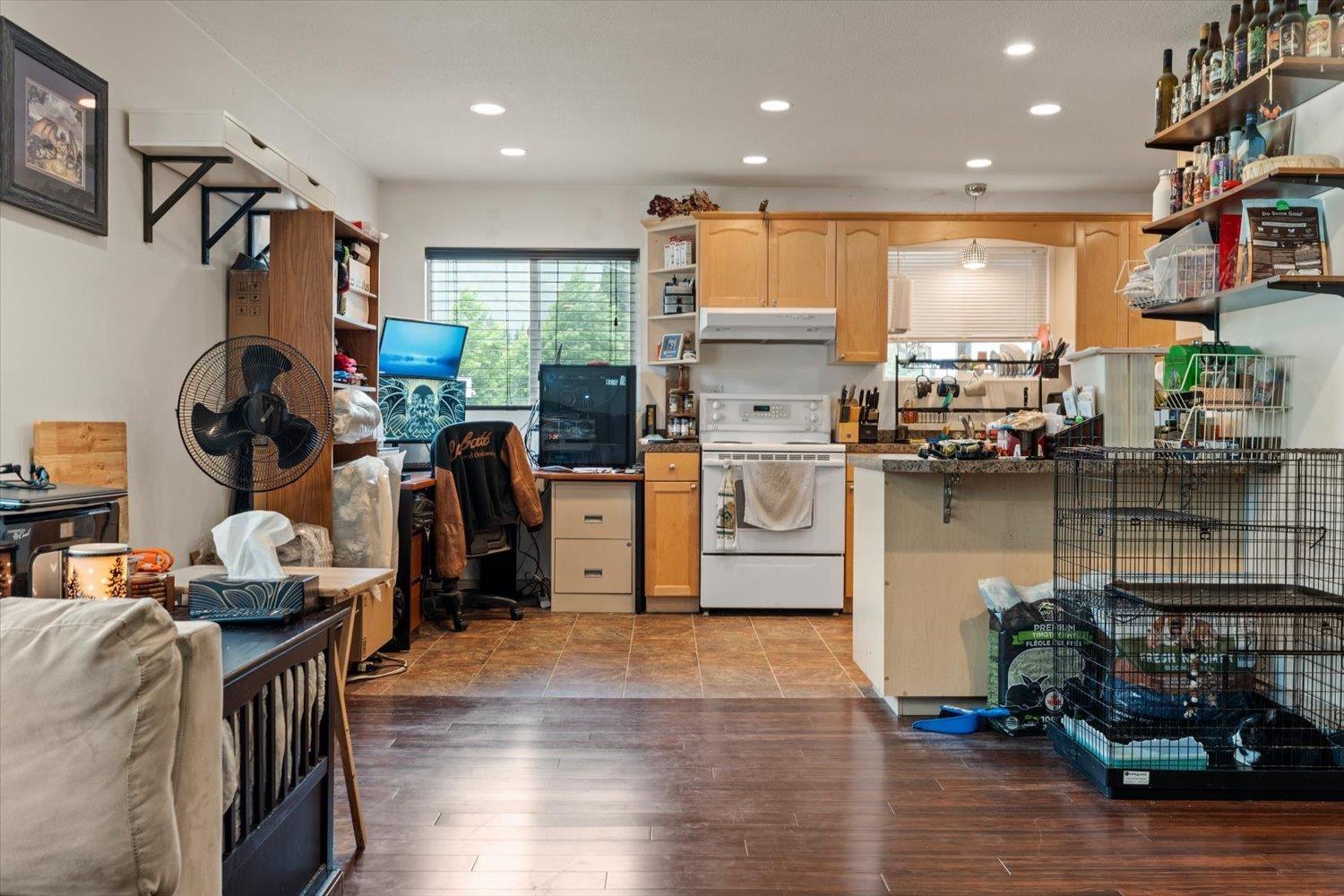 Listing image 16
